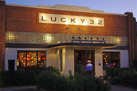 lucky 32 southern kitchen